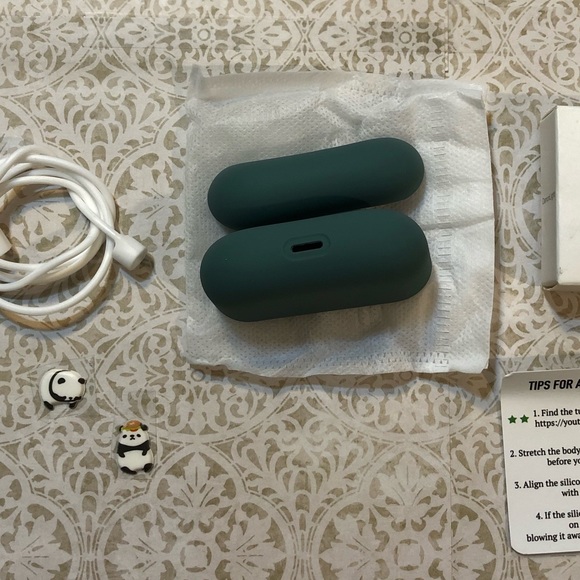 AirPod Pro Case Set - Picture 4 of 6